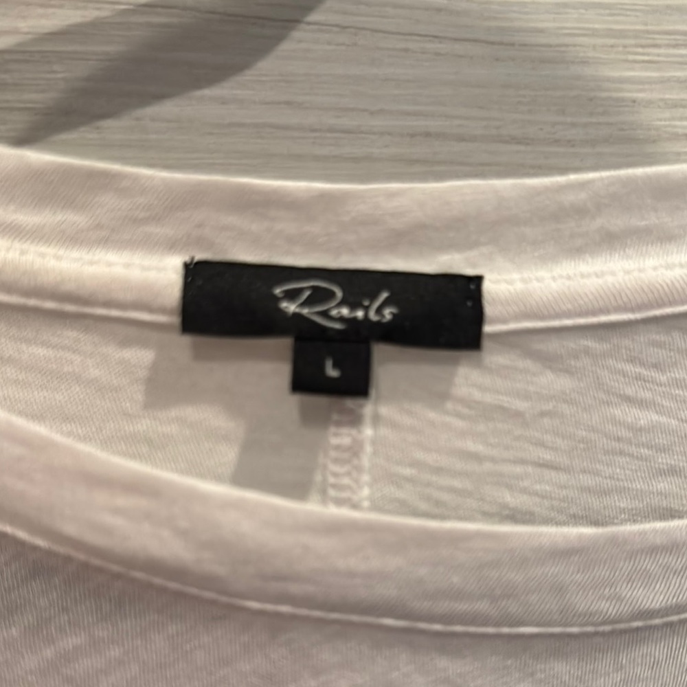 RAILS White Tee Lightning Bolt Accent - Picture 2 of 2